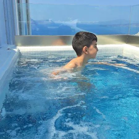 Caldera Heights * Akrotírion